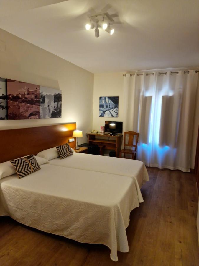 Hostal Santo Tome Толедо Экстерьер фото